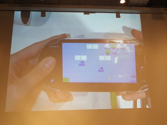 7月20日から21日にかけてデジタルハリウッド大学にて「PlayStation　Mobile GameJam 2013 Summer」が開催されました。本イベントはPlayStation Mobile向けのゲームを2日間という短時間で制作するGameJamです。2日目の21日の16時には、完成発表が行われました。