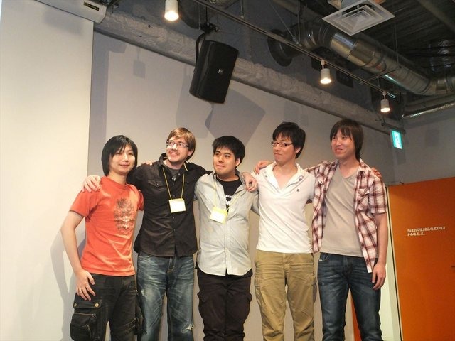 7月20日から21日にかけてデジタルハリウッド大学にて「PlayStation　Mobile GameJam 2013 Summer」が開催されました。本イベントはPlayStation Mobile向けのゲームを2日間という短時間で制作するGameJamです。2日目の21日の16時には、完成発表が行われました。