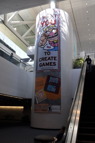 北米で3月28日に発売予定の『Warioware D.I.Y.』(メイドイン俺)。Game Developers Conference 2010の会場はワリオ様に占拠されてしまったかのようです。