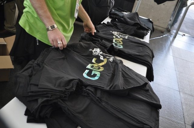 毎年GDCの恒例ともなっている特製Tシャツの配布。