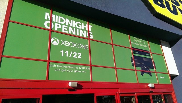 GDC Next/ADCの閉幕後、せっかくですのでロサンゼルスのゲーム販売店の様子を覗いてみました。まずは郊外にある家電量販店、BestBuyです。
