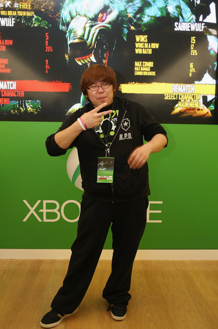 先ほどお届けした、米国オレゴン州GameStop店舗のレポートに続いて、カリフォルニア州サンディエゴのファッション・ヴァレー・モール内にある、Microsoftストアでの、Xbox Oneミッドナイトローンチの模様をフォトレポートでお送りします。