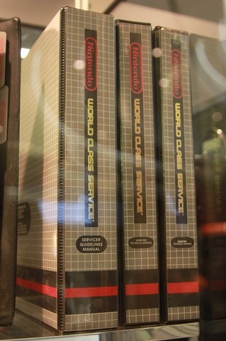 GDCの恒例行事となりそうな「Videogame History Museum」は、25年前からビデオゲームの収集を行なっているVideogame History Museumが所蔵コレクションを展示するコーナー。昨年のセガに続き、今年は任天堂の歴史を紹介するものとなりました。