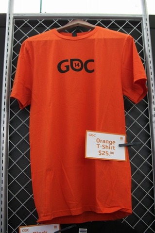 GDCのオフィシャルショップで、多数のロゴ入りグッズなどを販売している「GDC STORE」。今年はサウスホールの1階にお店を構えています。