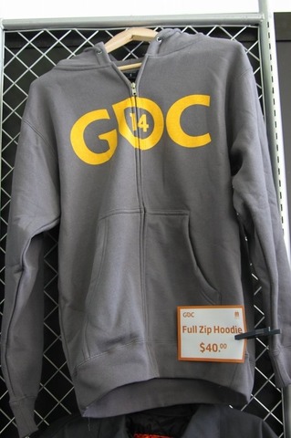 GDCのオフィシャルショップで、多数のロゴ入りグッズなどを販売している「GDC STORE」。今年はサウスホールの1階にお店を構えています。