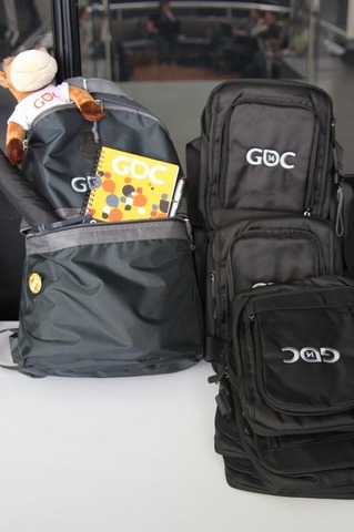 GDCのオフィシャルショップで、多数のロゴ入りグッズなどを販売している「GDC STORE」。今年はサウスホールの1階にお店を構えています。