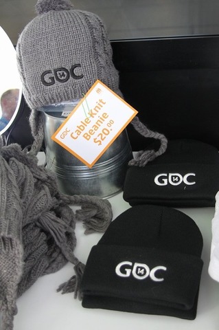 GDCのオフィシャルショップで、多数のロゴ入りグッズなどを販売している「GDC STORE」。今年はサウスホールの1階にお店を構えています。