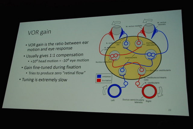 本格的なVRゲームは前人未踏の分野。コンテンツ開発においても、これまでとはまったく異なる知見が求められます。その中でもOculus VRはおそらく、世界で最も知見が集積している企業でしょう。同社のトム・フォルシス氏はGDCで「Developing Virtual Reality Games and E