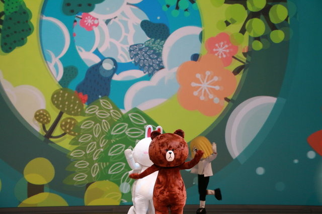 株式会社LINEは、舞浜アンフィシアターにて「LINE CONFERENCE TOKYO 2014」を開催しました。