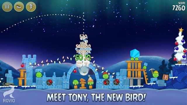 シリーズ累計20億ダウンロードを突破したと言うお化けタイトル『Angry Birds』(アングリーバード)シリーズ。もはや超人気とか言うレベルを超えて、数の上で語るとこの地球上の数人に1人は遊んでいると言う計算になる全スマートフォンユーザー必携のアプリと言ったところ