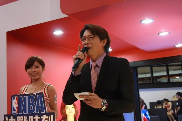 マーベラスAQLが昨年末から運営しているNBA公認のバスケットゲーム『NBA CLUTCH TIME』。本作が、香港のNext Media傘下のnxTomo Gamesから台湾・香港で4月から提供される事が決定しました。
