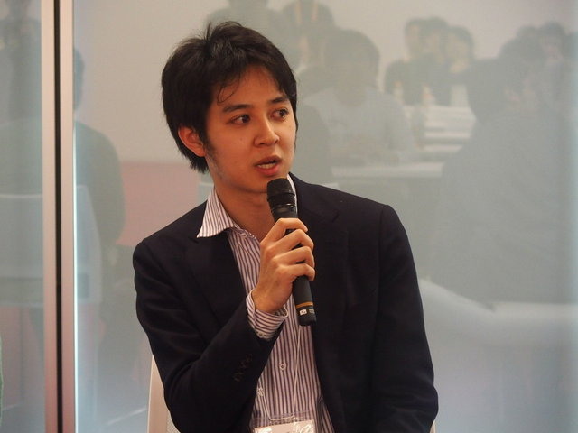東京だけでなく関西圏でも活発なオキュラス(Oculus)コミュニティ。CEDEC2014に引き続き、CEDEC KANSAIでも開発者コミュニティが、コンテンツ開発のうえで注目ポイントや注意点などのついてパネルディスカッションを行いました。パネリストはフェンリルの渡部晴人氏、GMO