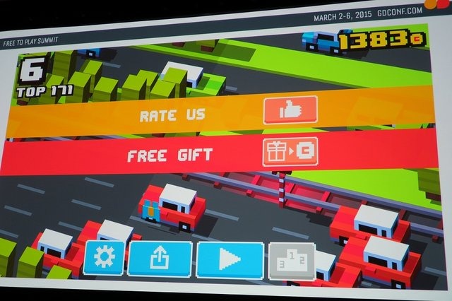昨年11月20日にiOSのApp Storeでリリースされ、瞬く間に全世界に人気が広まったアクションゲーム『クロッシーロード』。GDC 2015、2日目の午後16時30分から本作の開発者であるAndy Sum氏とMatt Hall氏が登壇し、ヒットの裏側を語りました。