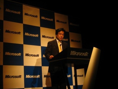 マイクロソフト株式会社の開催する2010年度経営方針説明会の様子をテキストライプで。Kinect for Xbox360などゲーム関連は極一部になりますが。