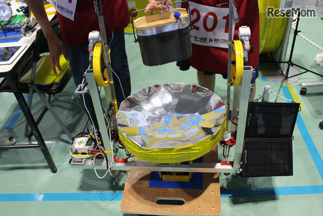 決勝大会で見つけたロボットの例…太陽光を利用するロボット