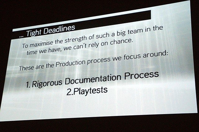 Ubisoft パトリック・プルーレ氏（Patrick Plourde）によるセッションでは「アサシン クリードのゲームデザイン哲学」と称してグローバルスタジオにおけるプロジェクト進行が語られました。プルーレ氏は現在、最新作であるPS3/Xbox 360『アサシン クリード ブラザーフッ