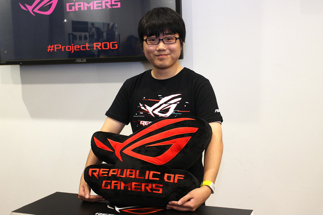 ASUSが 