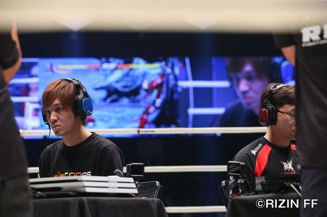 現実の格闘技大会「RIZIN」で突如組み込まれたe-Sports（前編）ー『鉄拳7』日韓決戦！その行方は…