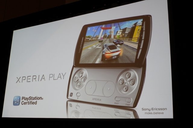 米国では今月にも発売されるソニー・エリクソンの「Xperia Play」は、初のPlayStation CertifiedのAndroid携帯です。期待される一方で、その情報は限られているのも事実。同社は「Gaming Just Got Smarter」と題したセッションでその一端を明らかにしました。