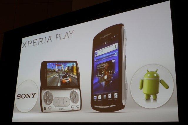 米国では今月にも発売されるソニー・エリクソンの「Xperia Play」は、初のPlayStation CertifiedのAndroid携帯です。期待される一方で、その情報は限られているのも事実。同社は「Gaming Just Got Smarter」と題したセッションでその一端を明らかにしました。