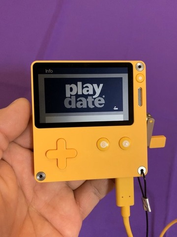 新型携帯ゲーム機「Playdate」生産や出荷に関する計画が公開ーデベロッパー向けの開発機などに関する情報も