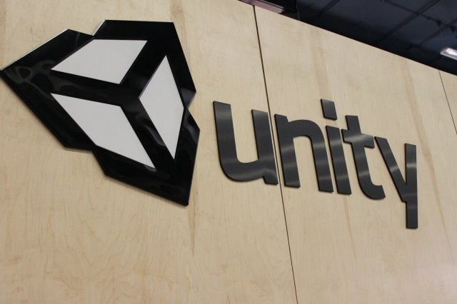 ゲームエンジンの分野で急成長を遂げる「Unity」。スマートフォン向けの開発環境として採用が進む一方で、PS3やXbox360のハイエンドなゲームも開発実績が出てきました。その価格体系もあって開発コミュニティが広く、各プラットフォームホルダーも注目。GDCではグリーの