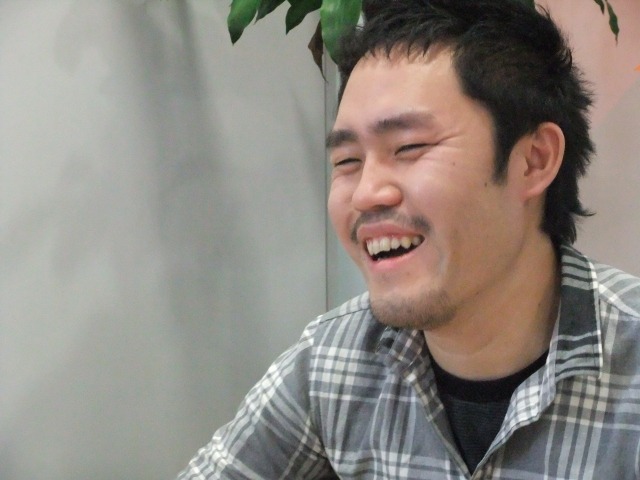 「ソーシャル、日本の挑戦者たち」最新号ではONE-UPに焦点を当てます。応えてくれたのは東京開発グループ マネージャーの小林俊仁氏。