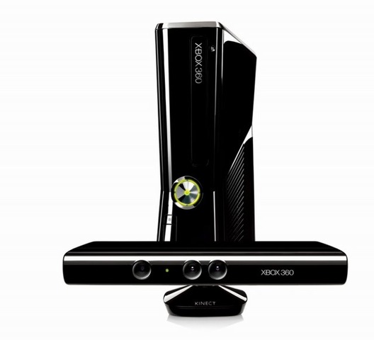 日本マイクロソフトは、Xbox360 250GBモデルとKinectがセットになった「Xbox 360 250GB + Kinect (スペシャル エディション)」を6月2日に発売すると発表しました。