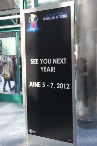 6月7日〜9日に米国ロサンゼルスで開催されたE3 2011は9日の17時で無事閉幕しました。17時に閉幕のアナウンスが流れると会場のあちらこちらから歓声が沸き起こりました。