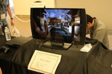【CEDEC 2011】SCEが発売する3Dディスプレイが対応するPS3の新機能「SimuView」を試した 画像