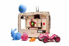 ブルレー、カラフルなプラスチック素材で出力できる3Dプリンタ「Makerbot Replicator」を発売