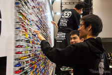 5000台ウォールとエヴァコラボ実車を初公開　トミカ55周年「TOMICA OWNERS MEETING」開幕