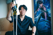 『ベヨネッタ』コラボ衣装なのに、キム・ヒョンテ氏のオリジナル!? スイッチ2版『ステラーブレイド』インタビューだと思ったら、新衣装の公開や『ブラッドレイン』の話も飛び出した【TGS2026】 画像
