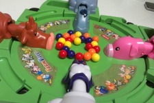 玩具メーカーのハスブロ、ジンガのソーシャルゲームを題材にしたリアル玩具各種を開発