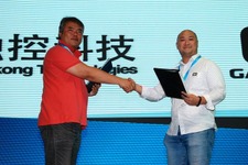 【China Joy 2013】『フィッシングジョイ』「Cocos2d-x』で知られるChukongがゲームロフトやコナミとの提携を発表 画像