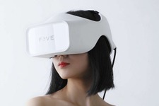 テクノブラッド、ネットカフェにVRヘッドセット「FOVE」を提供―VR体験の入り口を目指す