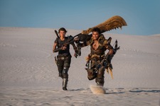 実写映画版『モンハン』、ハンターの姿が公開ートニー・ジャーが見覚えある衣装に身を包む 画像