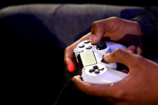 米男性に「PS4ボイスチャットを使ったコカイン販売」の疑い、FBIがSIEAに捜査協力求める 画像