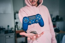 巣ごもりで「健康的に」ゲームをプレイするには―ゲーマーに多い病気や対処法を紹介 画像