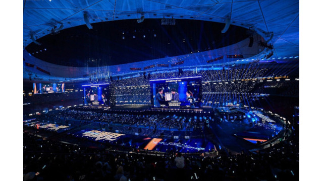 約6万2千人が集結！中国で史上最大のeスポーツ試合観客数の世界記録が達成―大よそ東京ドーム最大収容人数の1.13倍が集まる 画像