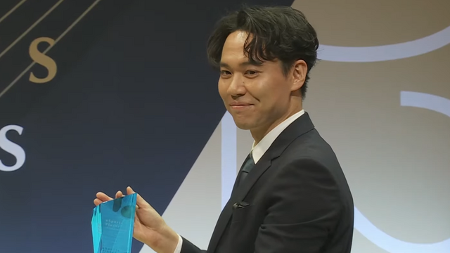 REJECT・ときど選手が「MVP」賞を受賞―表彰式で語ったeスポーツ業界の今と昔【日本eスポーツアワード2024】