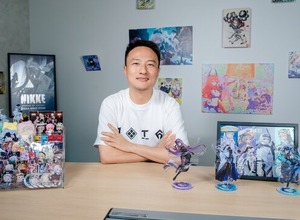 『勝利の女神：NIKKE』「クイーン002」は既に登場していた!?　“ニケ創造の謎”に迫る展覧会や地上コンテンツなどをリード・ルー氏に直撃【インタビュー】 画像