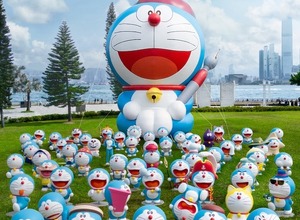 世界7都市を巡った最大級イベント「100％ドラえもん＆フレンズ」が東京で開催！ 12メートルの巨大ドラえもんバルーンも展示 画像