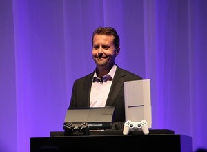 さらに薄くなった新型プレイステーション3発表、日本でも10月4日発売へ 画像