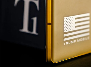 トランプスマホ「T1」が従来比1.5倍にサイレント値上げ。iPhone 17eより高額に 画像