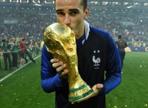 ロシアW杯決勝戦でも『フォートナイト』エモートパフォーマンスが飛び出す―あのフランス選手が 画像