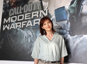 「夜戦がとにかく楽しい！」―『CoD: MW』マルチを体験した本田翼さんへインタビュー 画像