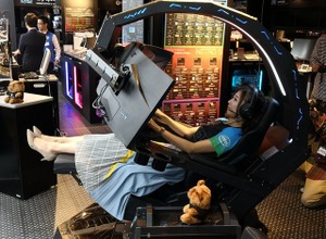 これが350万円で買える“圧倒的没入感”…!究極のゲーミングチェア「Predator Thronos」の座り心地を確かめてきた【体験会レポート】 画像