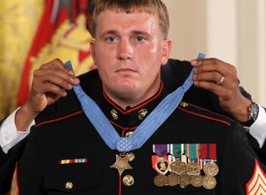 「戦争ゲームは戦争を美化している」―名誉勲章を受章した元海兵隊員が語る 画像