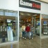 米ゲーム小売大手のGameStopは、2013年内に250店舗を閉店する計画を明かしました。同社CFOのRob Lloyd氏によると、閉店のオフセットとして、60〜70の店舗を新規出店することも明らかになりました。